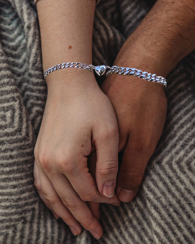 Matching Bracelets for Couples Magnetic Heart Bracelet for Boyfriend and Girlfriend